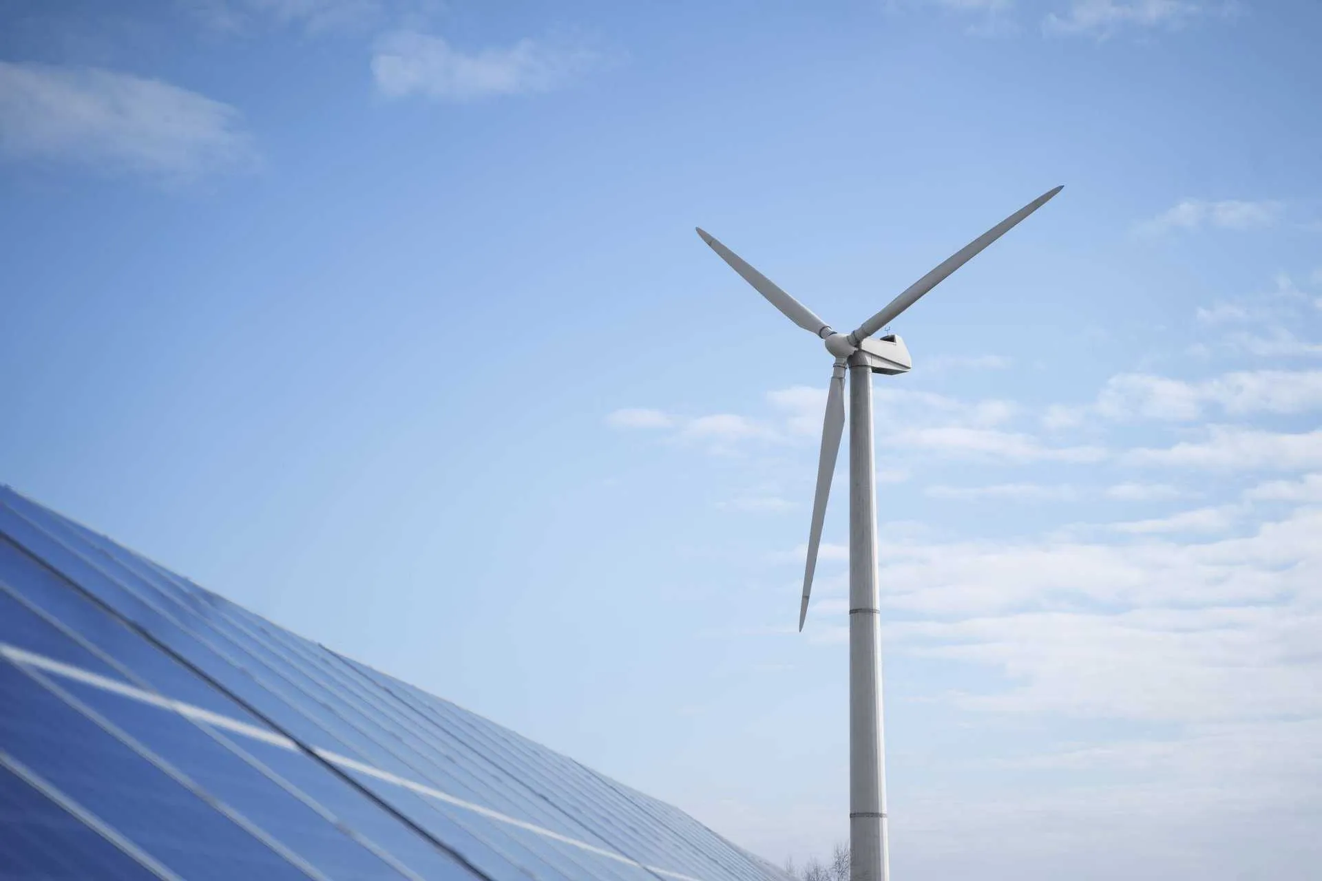 How much solar power would I realistically need to run a house?